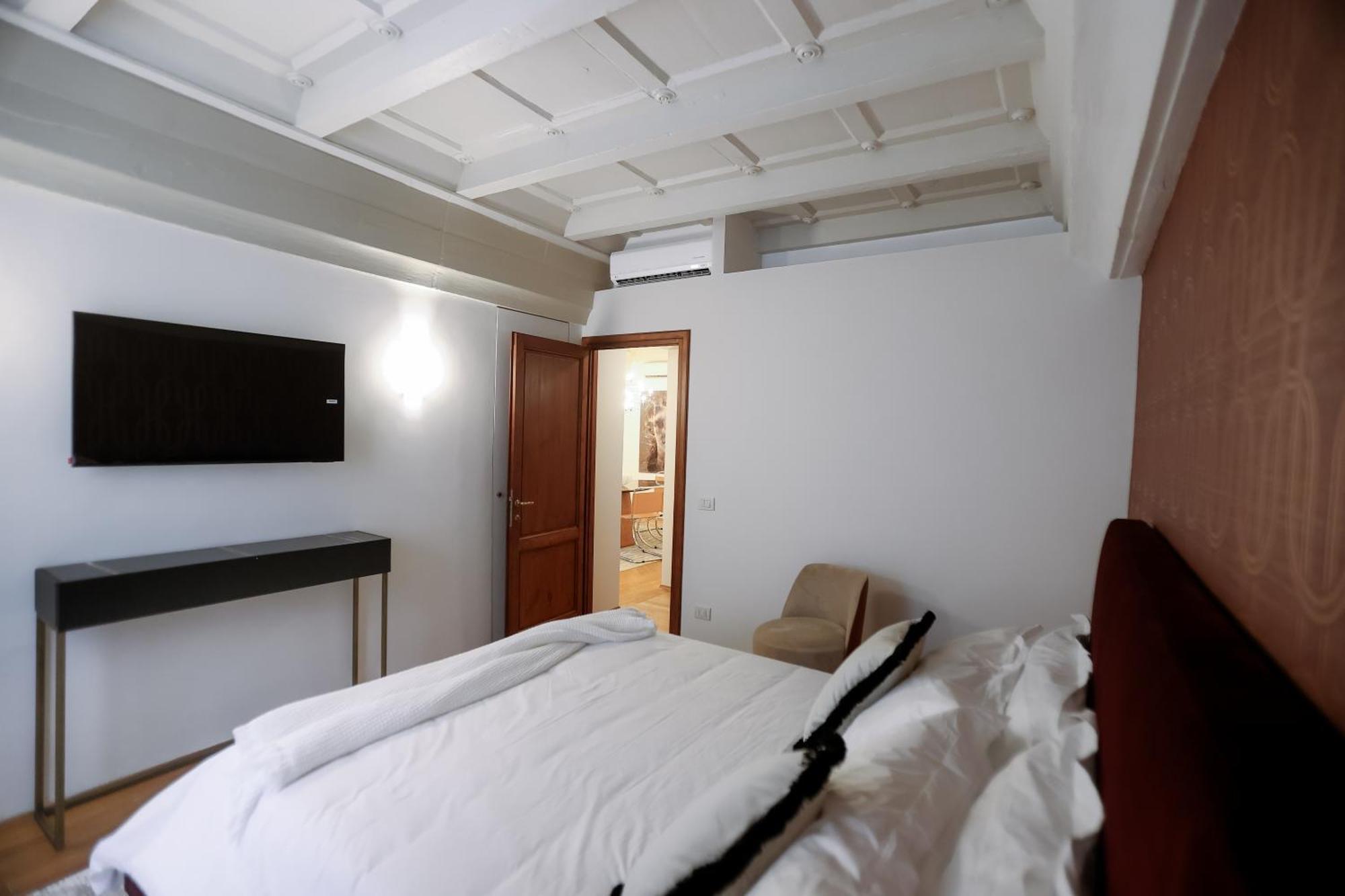 Apartamento Ponte Vecchio - Partenope Luxury *